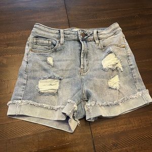 HIGH RISE CUFFED SHORTS MEDIUM NEVER WORN!!!!!! WINDSOR STORE!